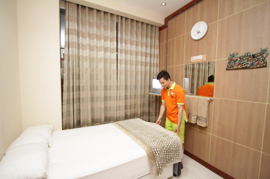 The Cabin Hotel Gandekan Yogyakarta Exterior photo