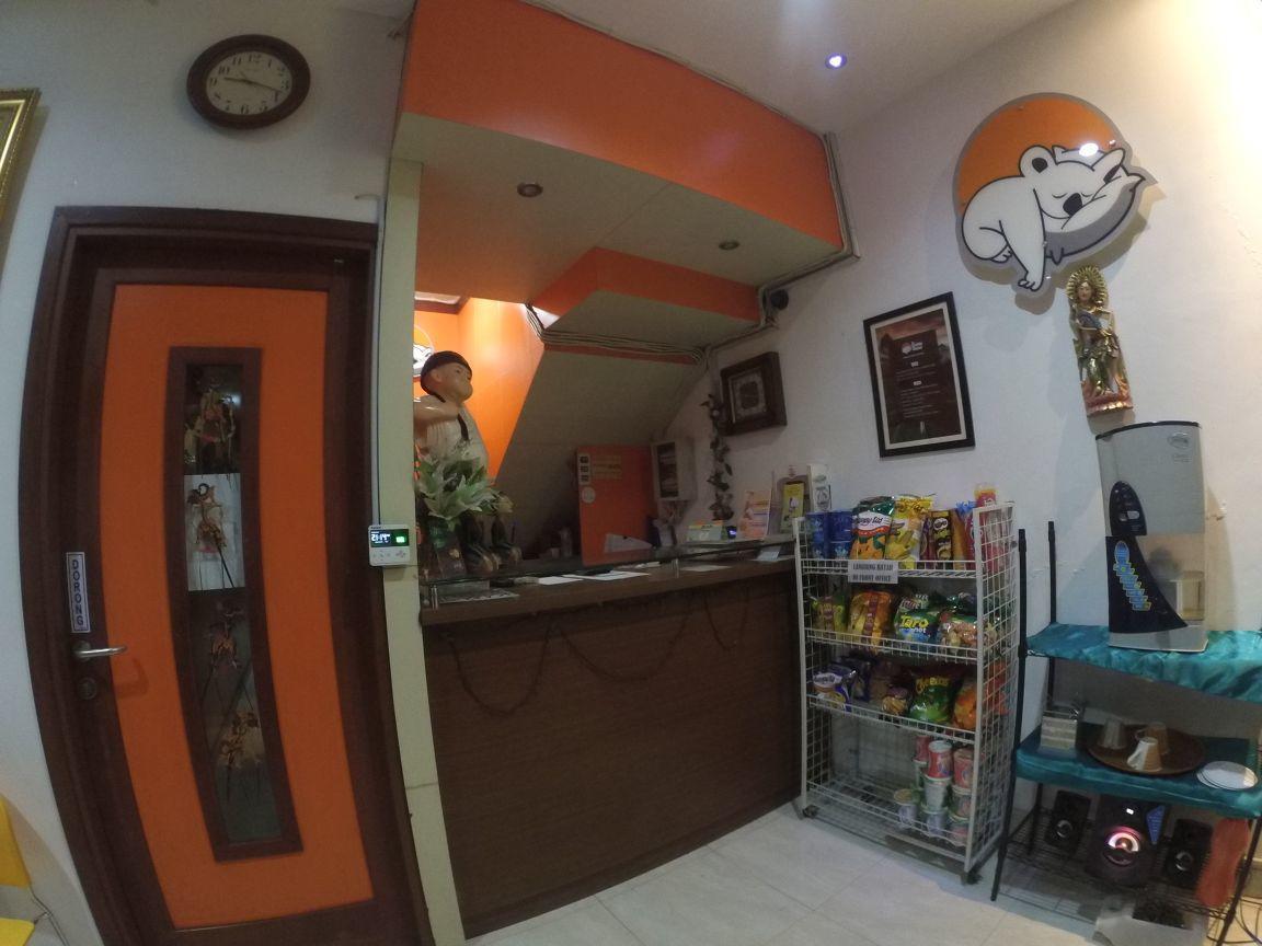 The Cabin Hotel Gandekan Yogyakarta Exterior photo